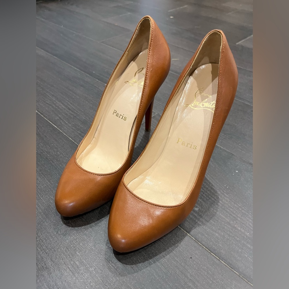 Authentic Christian Louboutin 120mm pumps. Size 38 (US 7.5)
